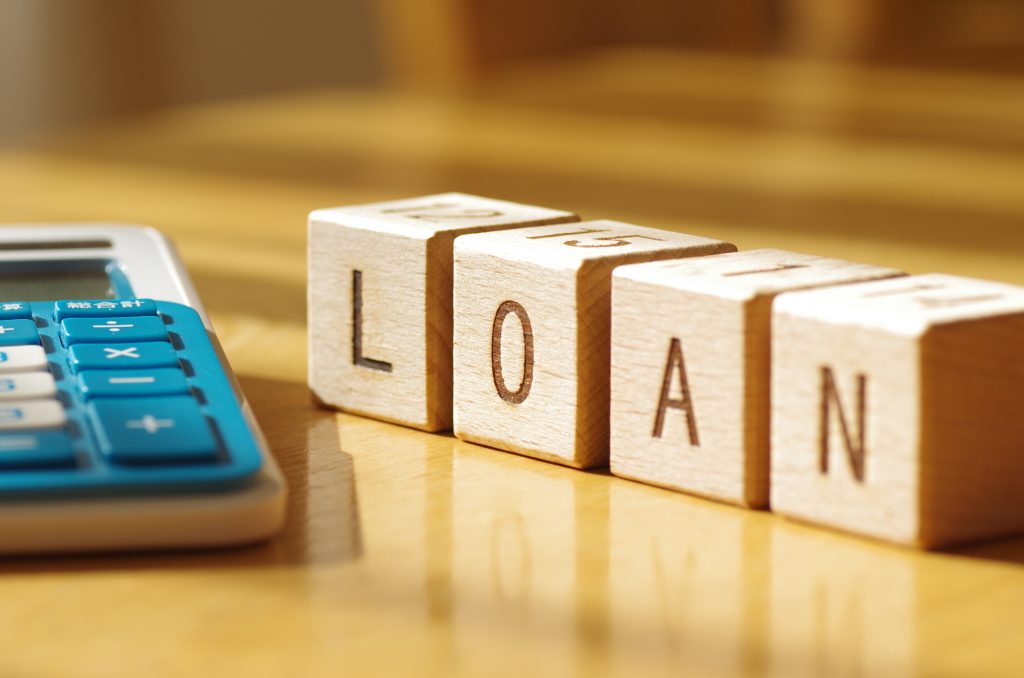 マイカーローンの借り換えとは？借り換え手順から低金利ローンの探し方を解説