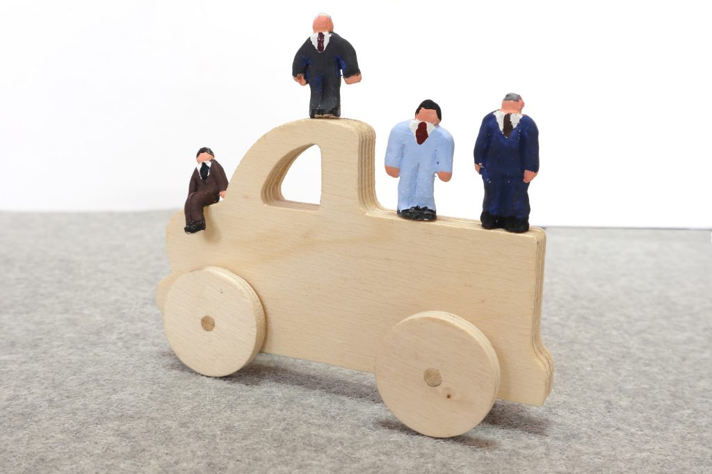 社用車をローンで購入したい！法人名義や事業用途でマイカーローンは使える？