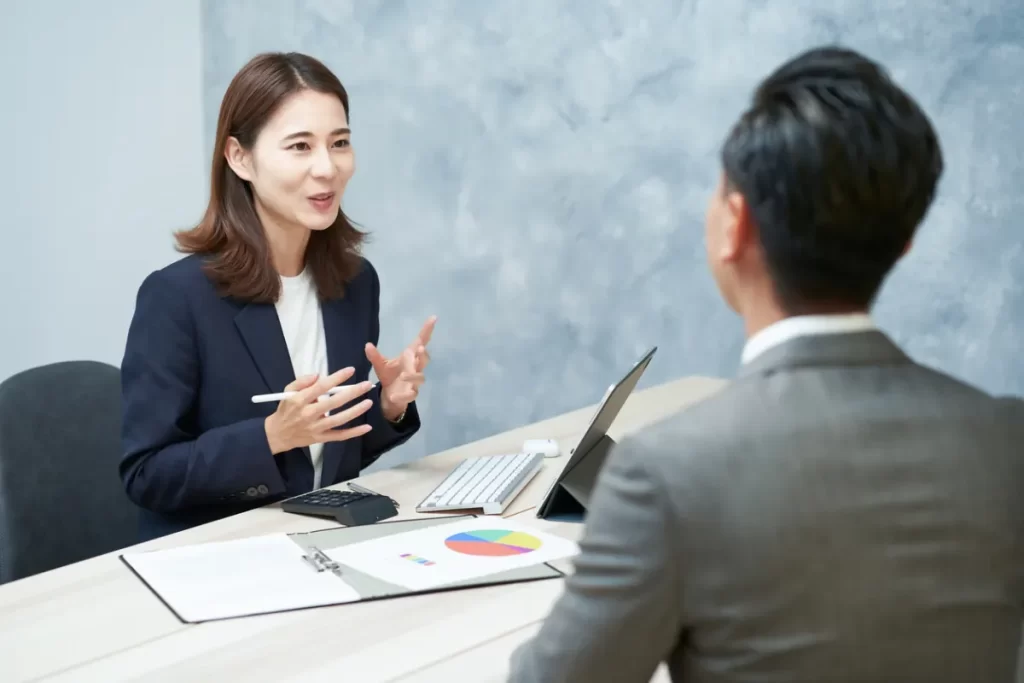 【2026年版】個人ローンの保証会社とは？保証料込みの金利と一括払いの違い、審査の役割、代位弁済後の請求